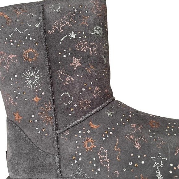 NEW UGG CLASSIC ZODIAC SHORT Boots Gray size 8 - Picture 7 of 9